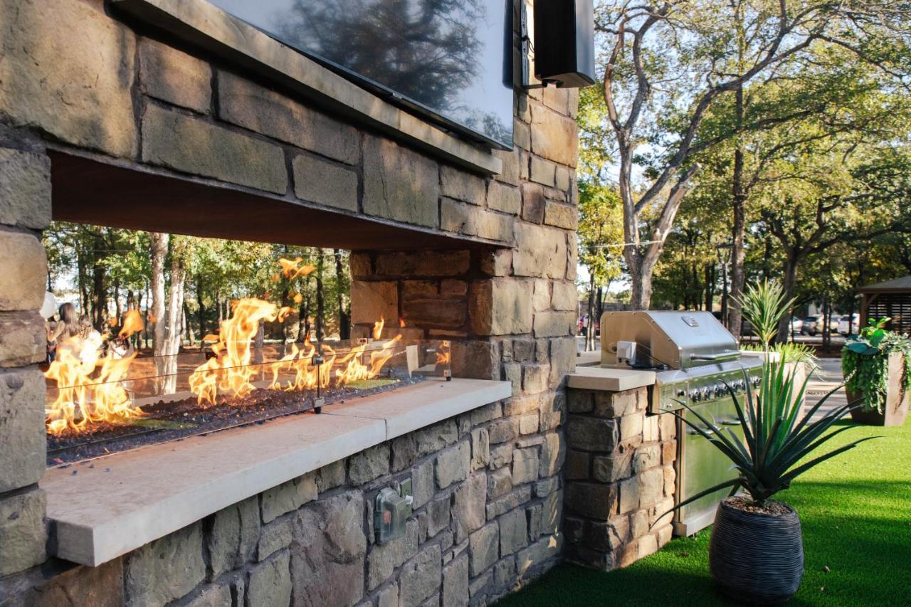 7744 Ranch Glamping Resort ออสติน ภายนอก รูปภาพ